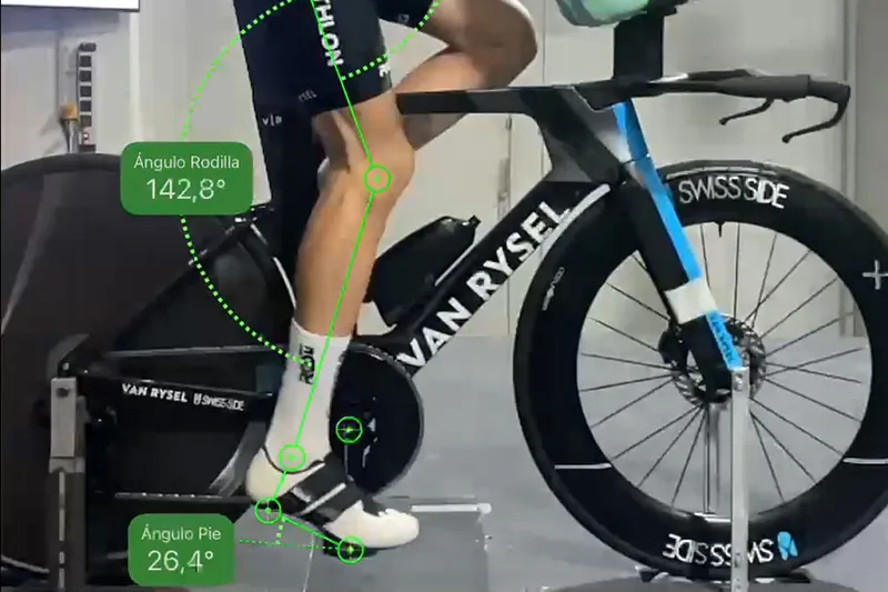 Prevencion de lesiones en el ciclismo - Revisión de articulaciones mediante tecnología de biomecánica ciclista